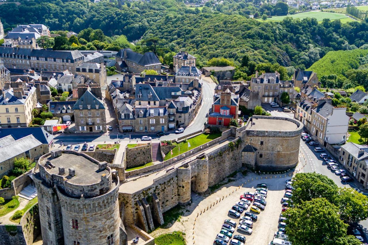 Hotel Du Chateau Dinan - Originals Boutique ภายนอก รูปภาพ