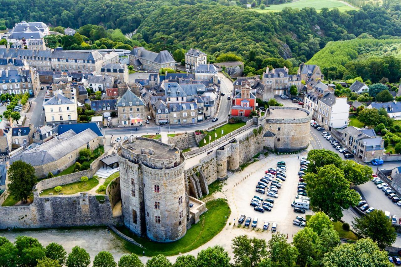 Hotel Du Chateau Dinan - Originals Boutique ภายนอก รูปภาพ