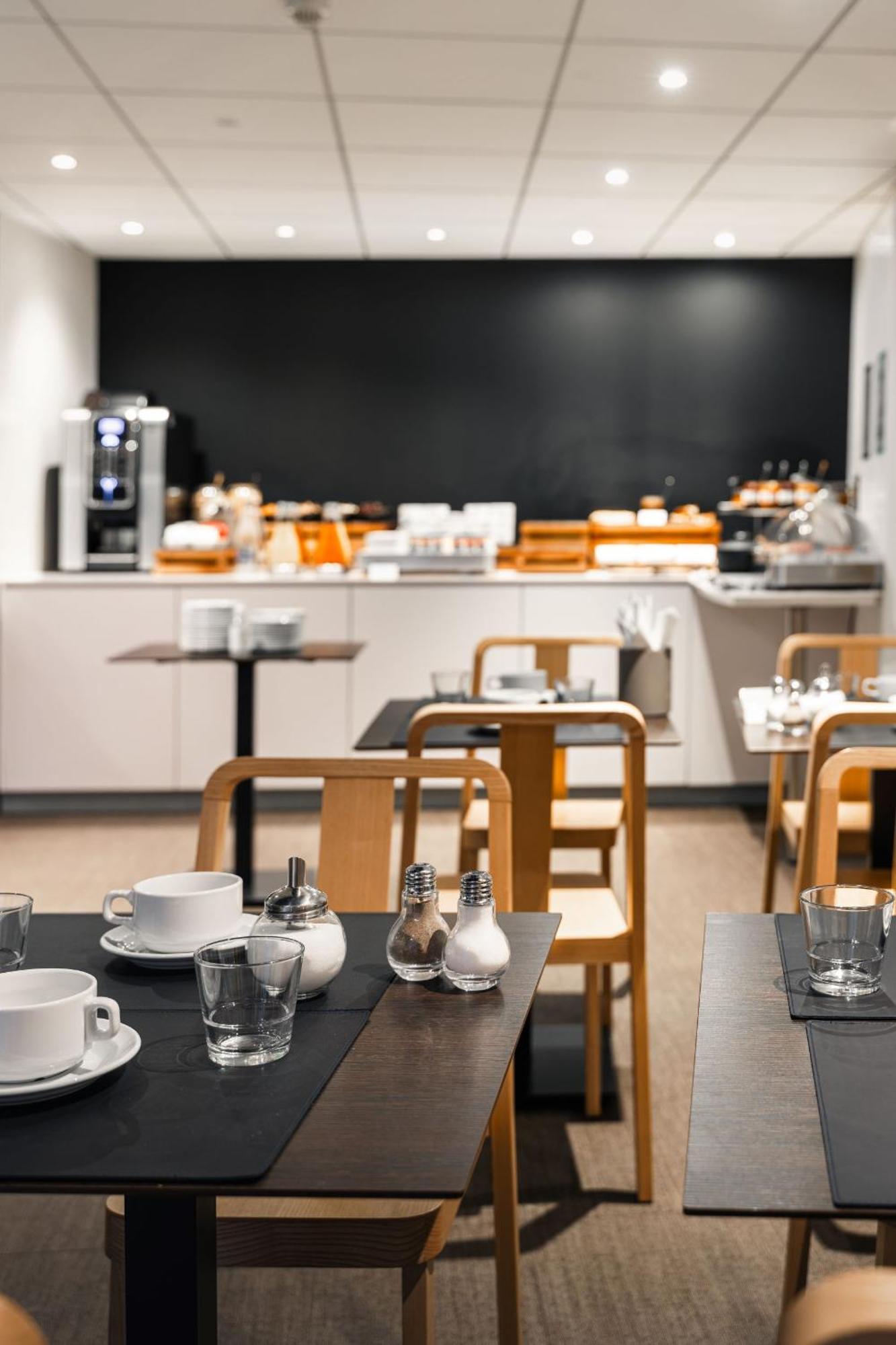 Hotel Du Chateau Dinan - Originals Boutique ภายนอก รูปภาพ