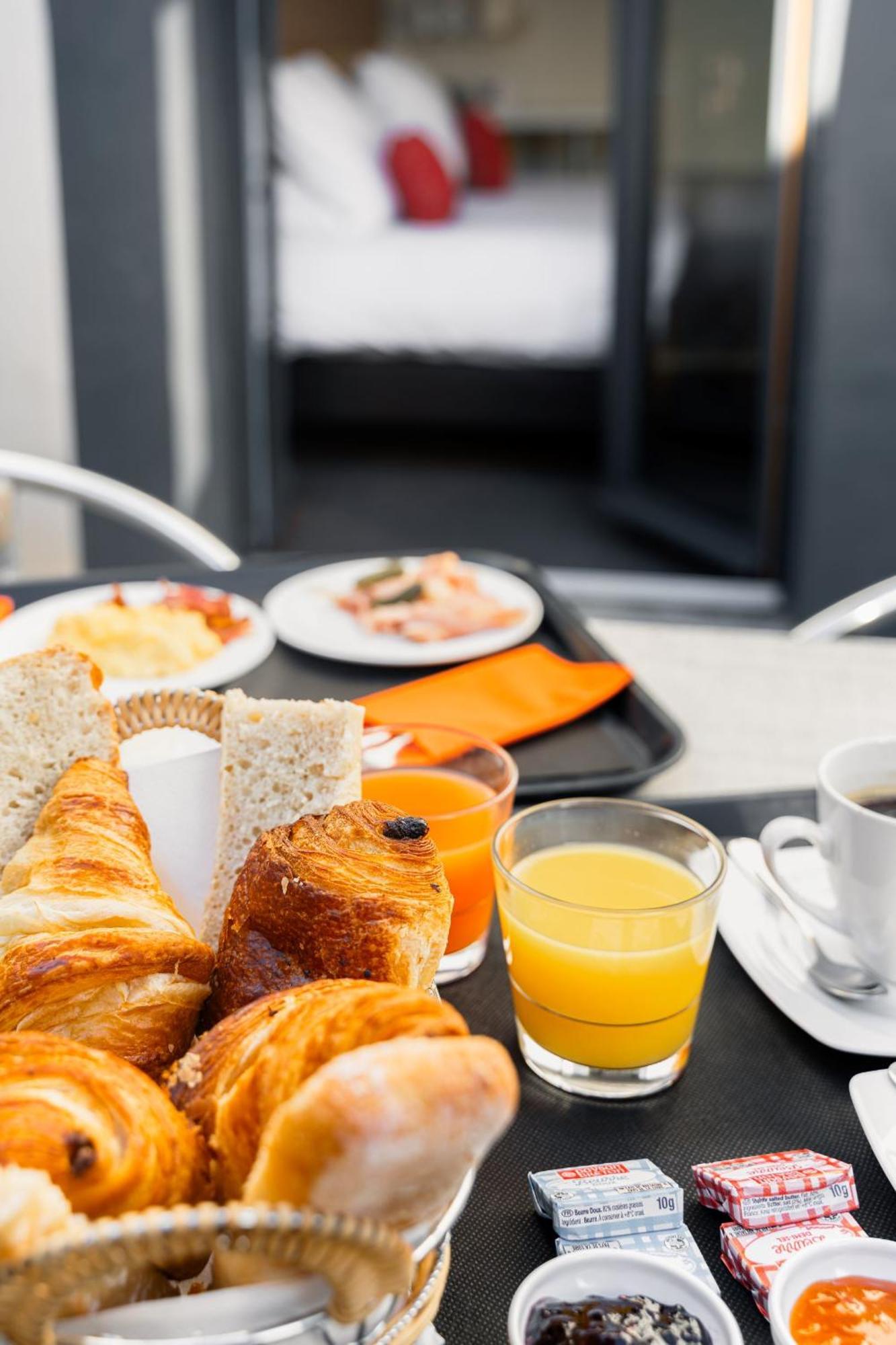 Hotel Du Chateau Dinan - Originals Boutique ภายนอก รูปภาพ