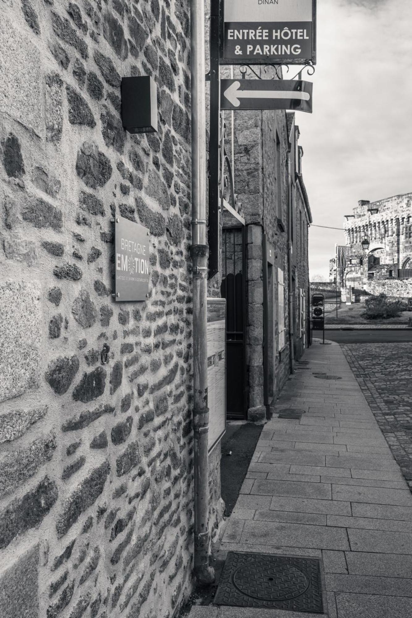 Hotel Du Chateau Dinan - Originals Boutique ภายนอก รูปภาพ